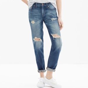 Madewell Boyjean size 31 style C6422 torn up Ed.